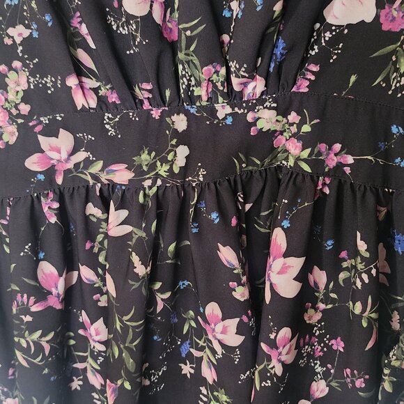 Flower dress with long sleeves - Picture 4 of 9